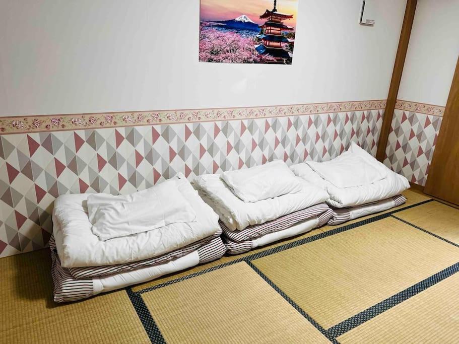 アパート 全新上线花跡民宿4号館102，关西机场直达萩之茶屋出站1分钟！难波、心斋桥4分钟车程！